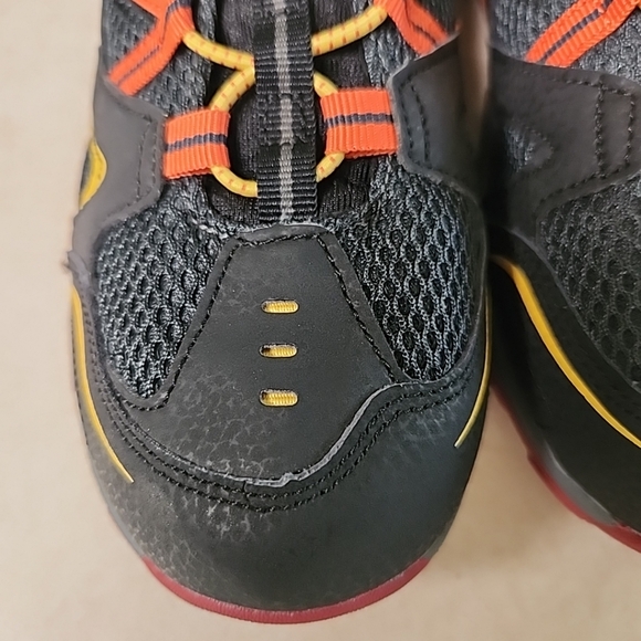 NEW Merrell Trail Chaser Hiking Sneaker Black Grey RED Mens 7M - Picture 4 of 11